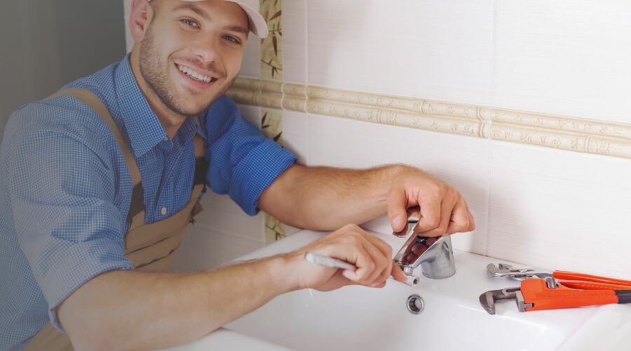 Expert burst pipe repair services in Pearsall, TX